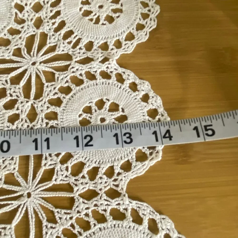 Vintage Handmade Crochet Lace Table Runner Medallion 14x10 Cotton Doily As-Is